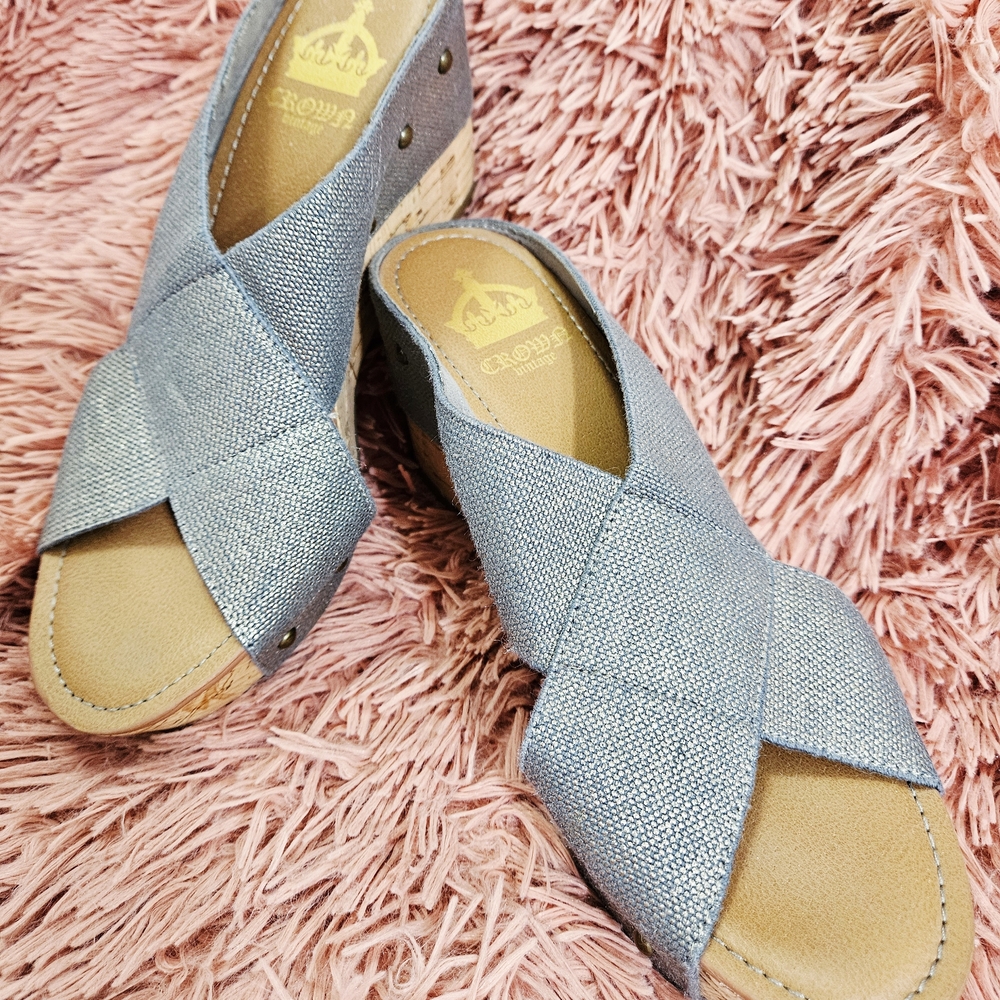Crown Vintage Gray Wedge Sandals - Picture 2 of 4